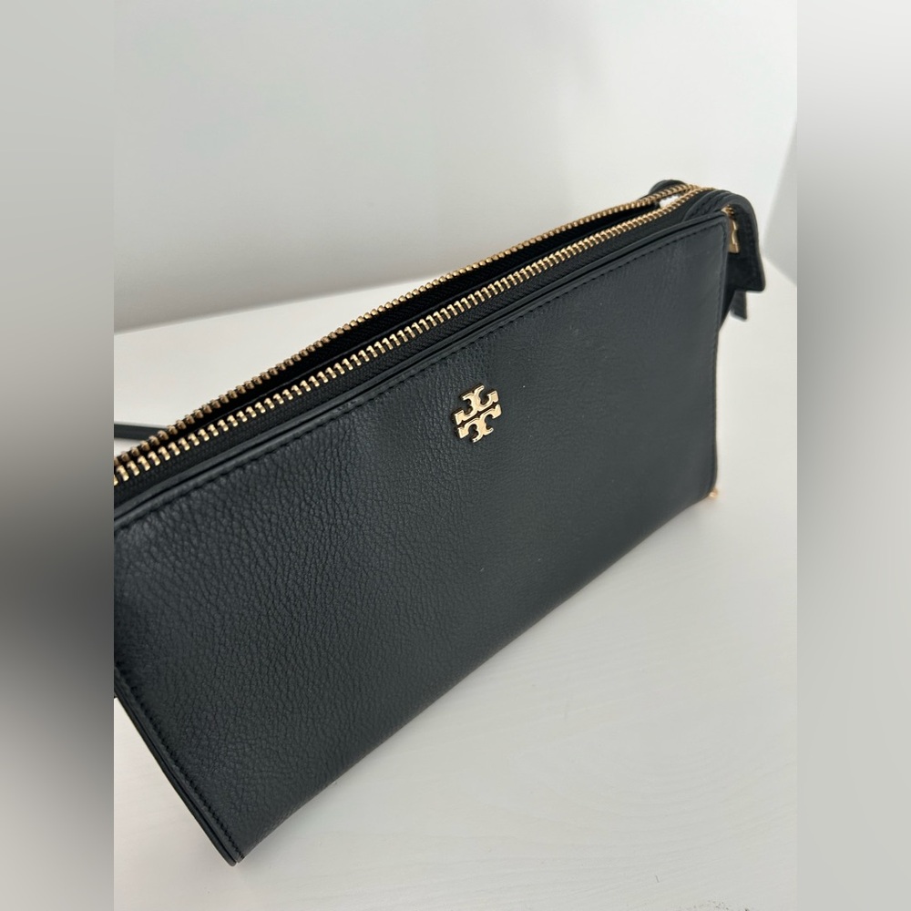 Tory Burch Slim Crossbody - Black